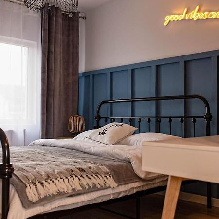Blue Moon. Cozy Apartment Near Iulius Mall كلوج-نابوكا المظهر الخارجي الصورة