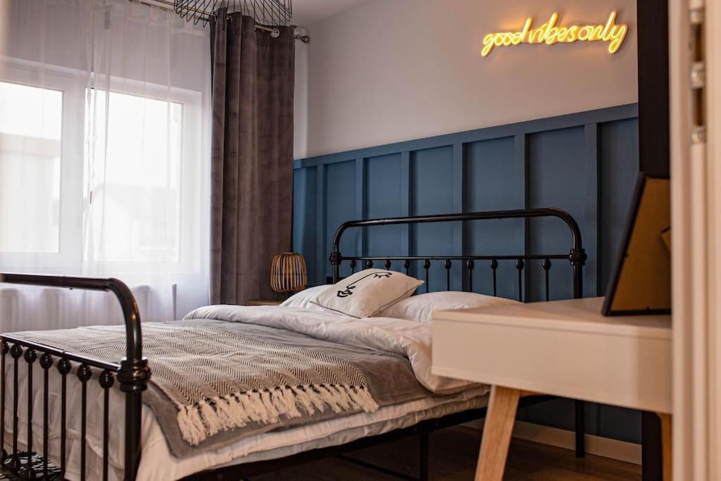 Blue Moon. Cozy Apartment Near Iulius Mall كلوج-نابوكا المظهر الخارجي الصورة